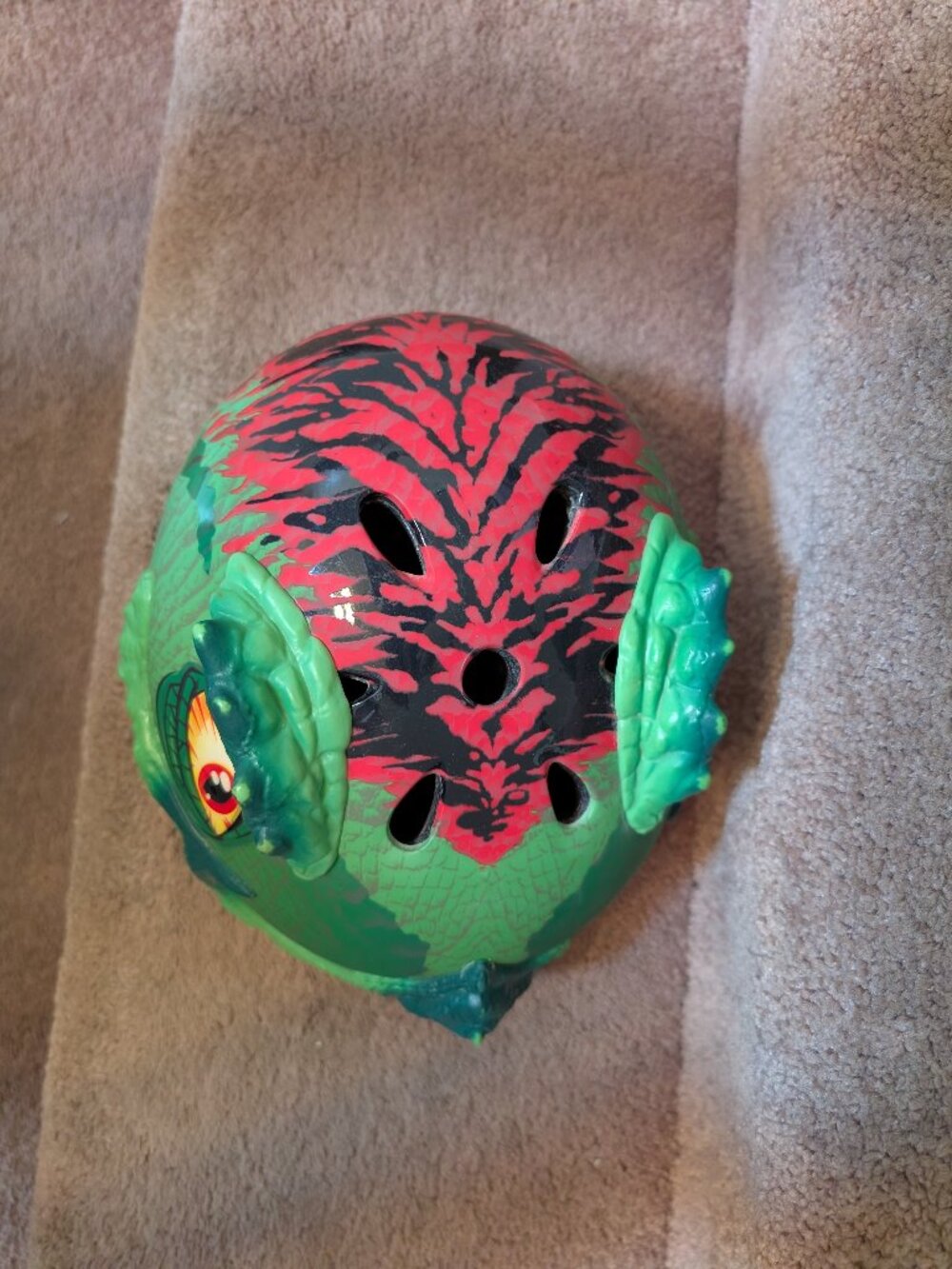 Raskullz helmet dinosaur size small (50-54cm) green red - Picture 6 of 11